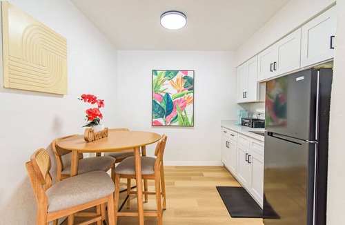 Bay Esplanade Apartment | Waterfront Bungalow Oasis 2 Blocks to Beach