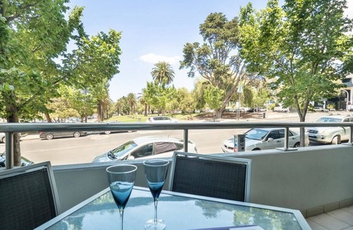 Geelong Apartment | Waterfront By Gold Star Stays