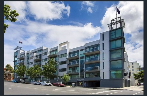 Geelong Apartment | Waterfront By Gold Star Stays