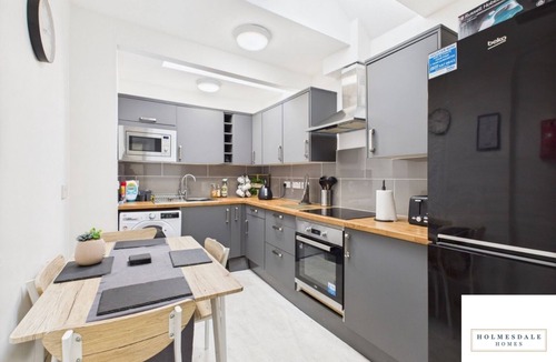 Weston Apartment | Waterfront by Holmesdale Homes