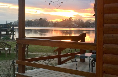 Onalaska Cabin | Waterfront Cabin #1, Onalaska, Lake Livingston, Texas
