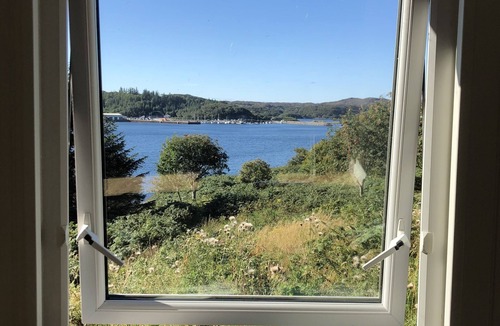 Lochinver Cabin | Waterfront cabin