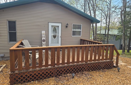 Ozark Cabin | Waterfront cabin on the beautiful Lake of Egypt!