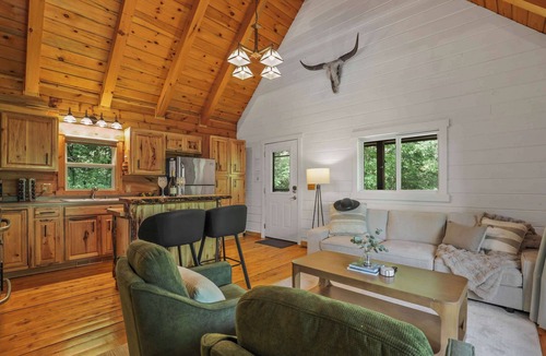 De Soto Cabin | Waterfront Cabin - Sauna - Fire Pit - Bluff Views