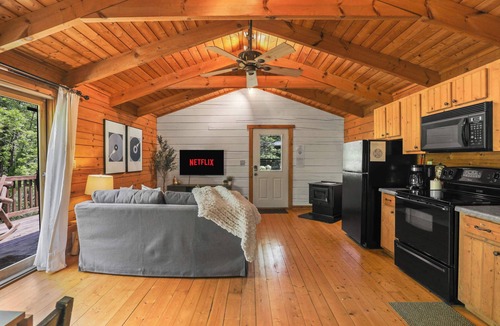 De Soto Cabin | Waterfront Cabin - Sauna - Fire Pit - Bluff Views