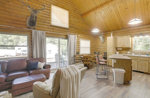 Sheridan Cabin | Waterfront Cabin w/Bighorn Mountain Views!