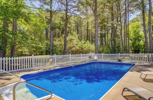 Cambridge House | Waterfront Cambridge Home: Pool & Dock!