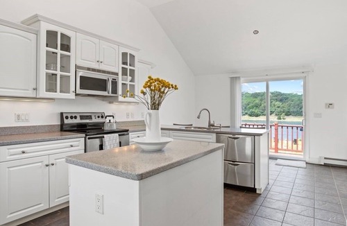 Sagamore House | Waterfront Cape Cod Escape, Private Views, 2BR + Bonus Sleeping