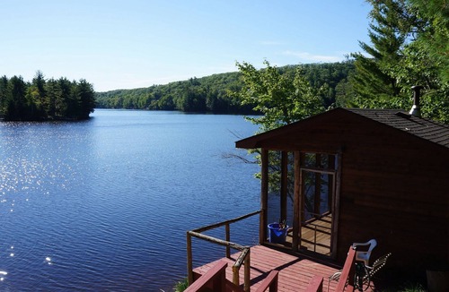 Negaunee Cabin | Waterfront Cedar Cabin Complete with Sauna