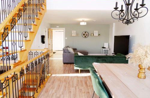 St. Felicien Ski Chalet | Waterfront chalet - Le Grand Heron-Bleu