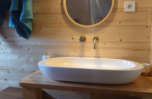 Sornay Bed & Breakfast | Waterfront Chalet, Chambre & Table d'Hôtes