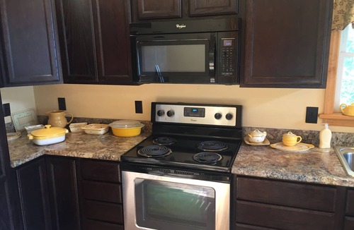 Hammond Ski Chalet | Waterfront Chalet with Gorgeous Large Yard