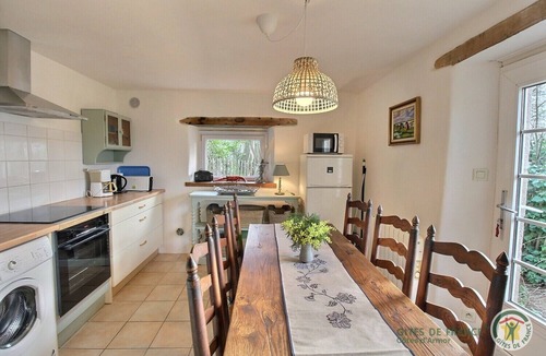 Lanmodez House | Waterfront charm and authenticity! Rated 3 stars.