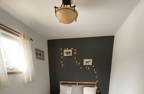 Gimli House | WATERFRONT Cheerful cottage with beautiful views