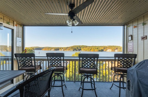 Lake of the Ozarks Condo | Waterfront Condo with Amazing Amenities