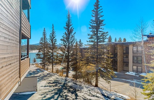 Dillon Condo | Waterfront condo with full kitchen & wifi - convenient location