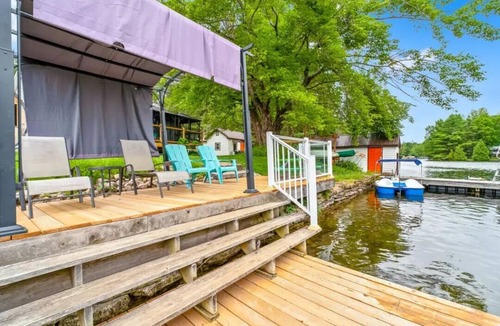 Norland Cottage | Waterfront cottage, Cold Plunge & Barrel Sauna Escape!