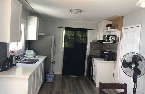 Peterborough Cottage | Waterfront Cottage on Rice Lake- Sleeps 8, Conveniently Located Near Amenities