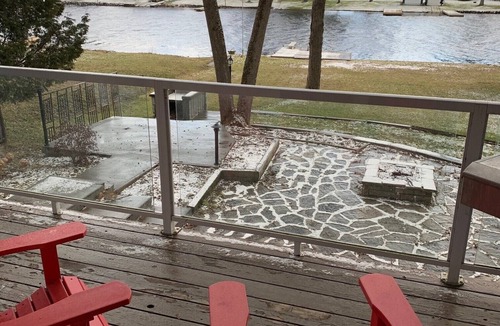 Rama Cottage | Waterfront Cottage in Beautiful Muskoka