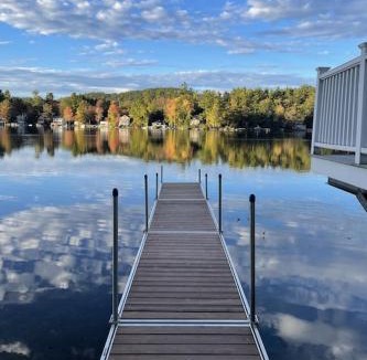 Sunapee House | Waterfront Cottage and Ski Getaway!