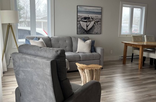 Petit-Rocher Ski Chalet | Waterfront Cottage