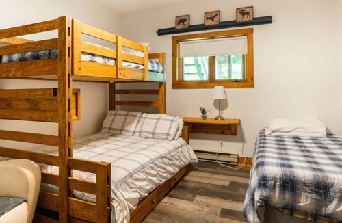 Glen Huron House | Waterfront Cottage - Lower Unit - 2 Bedroom - Private Beach