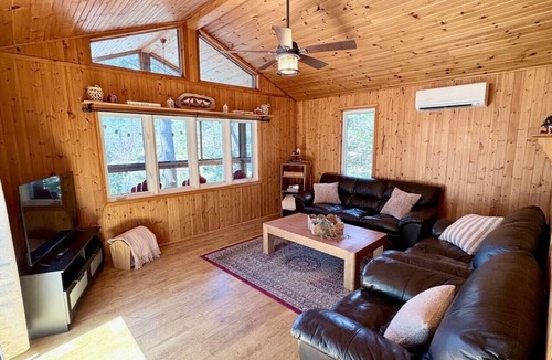 Tay Valley Cottage | Waterfront cottage on Christie Lake! nArrive, unwind, and enjoy.