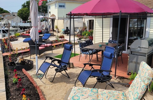 Seaford Cottage | Waterfront Cottage cute and cozy