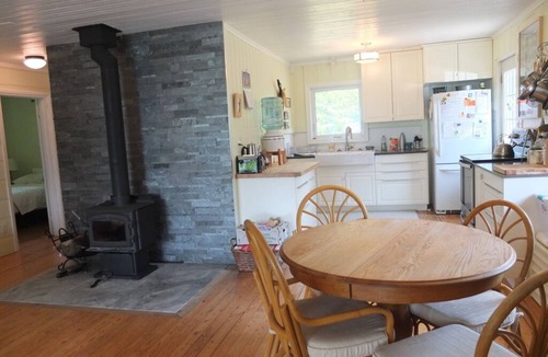 Colpoys Bay Cottage | Waterfront Cottage, Hope Bay on Georgian Bay