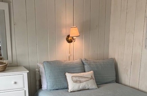 North Truro Cabin | Waterfront cottage in North Truro