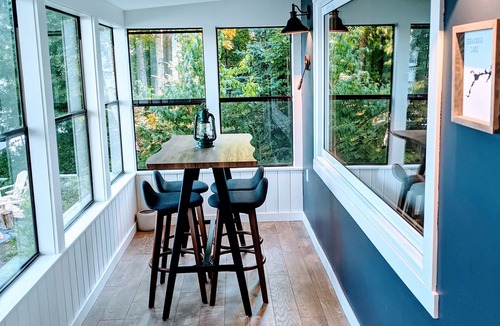 Whitestone Cottage | Waterfront Cottage on Shawanaga Lake | Sunset | Starlink | Sand Beach + Dock
