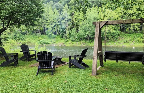 Farrandsville Cottage | Waterfront Cottage on Big Pine Creek
