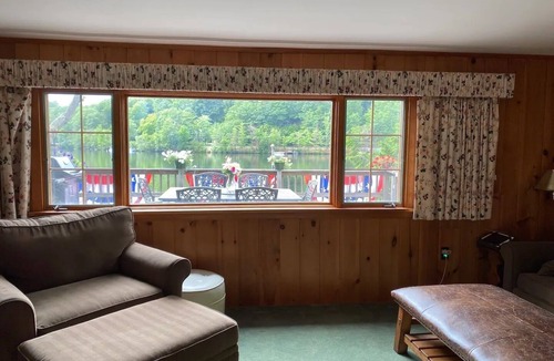 Weare Cottage | Waterfront cottage on Lake Horace!