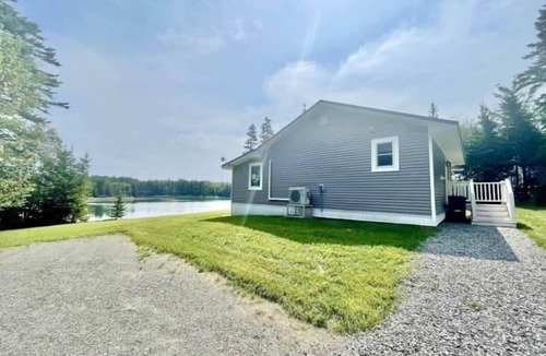 Steuben House | Waterfront Cottage on Private Island near Acadia