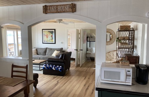 Town of Jerusalem Cottage | Waterfront Cottage on Keuka Lake near Penn Yan