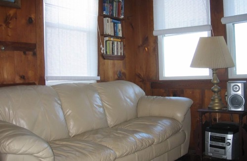 Campground Landing Cottage | Waterfront Cottage