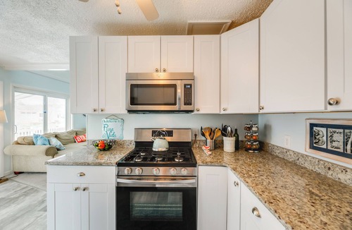Ocean Pines Cottage | Waterfront Cottage w/Private Dock in Ocean Pines!