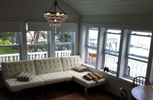 Georgetown Cottage | Waterfront Cottage with Dock