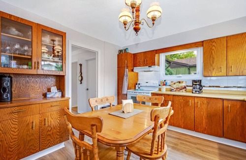 Drummond-North Elmsley Cottage | Waterfront Cottage, Wi-Fi, Netflix Dog Friendly