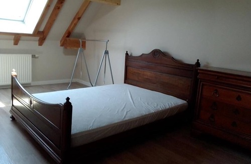 Frangy-en-Bresse House | Waterfront country property