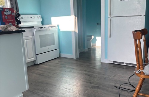 Bayberry Cottage | Waterfront Cozy 1-bedroom loft cottage in Baldwinsville AC, Dock, boat launch