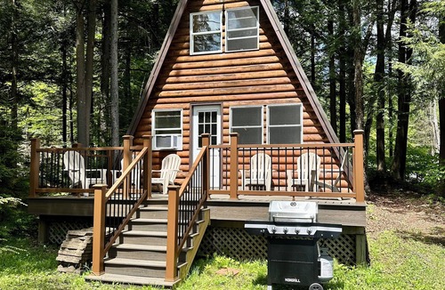 Stratford Cabin | Waterfront -Cozy Camp Triangle