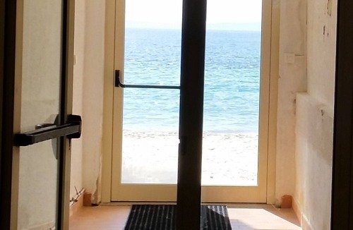 Cavaliere Beach Apartment | Waterfront duplex on the superb CAVALIERE beach