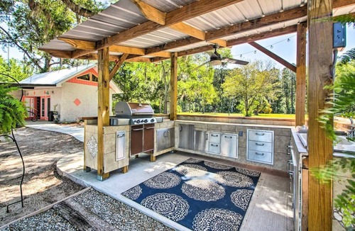 Midway Cottage | Waterfront Date Night! Near Savannah!