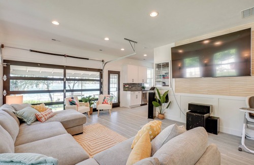 Tumtum Cabin | Waterfront Deck w/Fire Pit: Lake Spokane Gem!