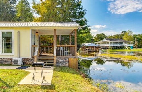 Andalusia House | Waterfront Deck! Couples Retreat on Point A Lake