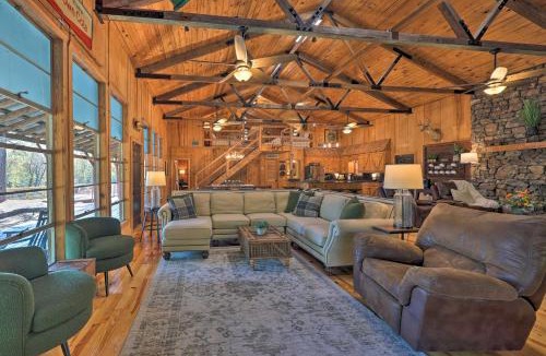 Arkadelphia House | Waterfront Deck Home on Ouachita River!