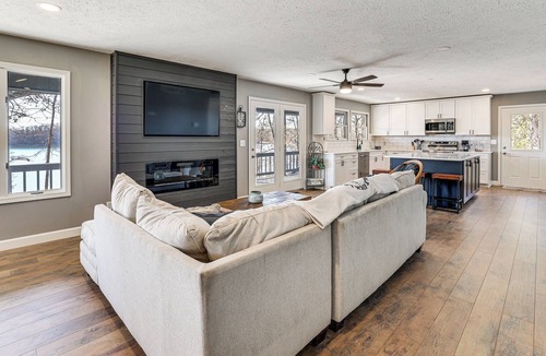 Shell Knob House | Waterfront Deck! Shell Knob Gem on Table Rock Lake