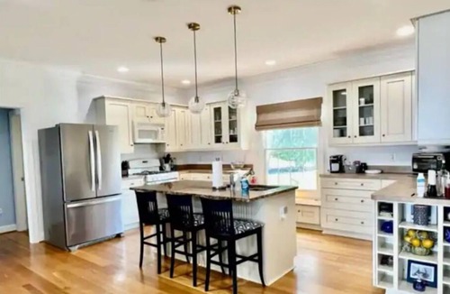Mount Holly Villa | Waterfront+Dock+Beach+Kayak+Paddleboards+Arcade Console Table+Fire pit