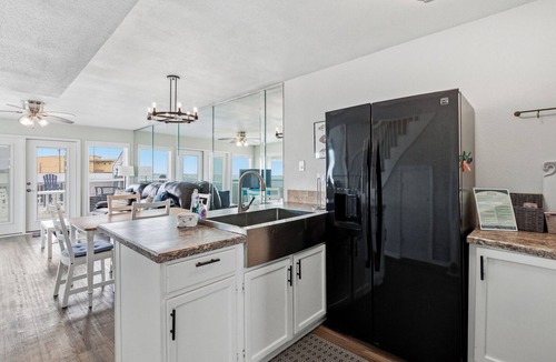 Port O Connor House | WATERFRONT Dockside close to ICW